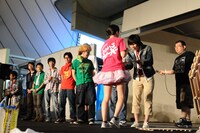 じゃんけん大会の勝者には指名したメンバーからすのこが手渡された。