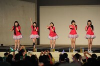 ももいろクローバーZ