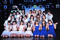 T-Palette Recordsの一員となるtengal6=lyrical school（写真右後列）。