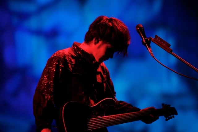 ミヤ（G）（撮影：三吉ツカサ［showcase］）