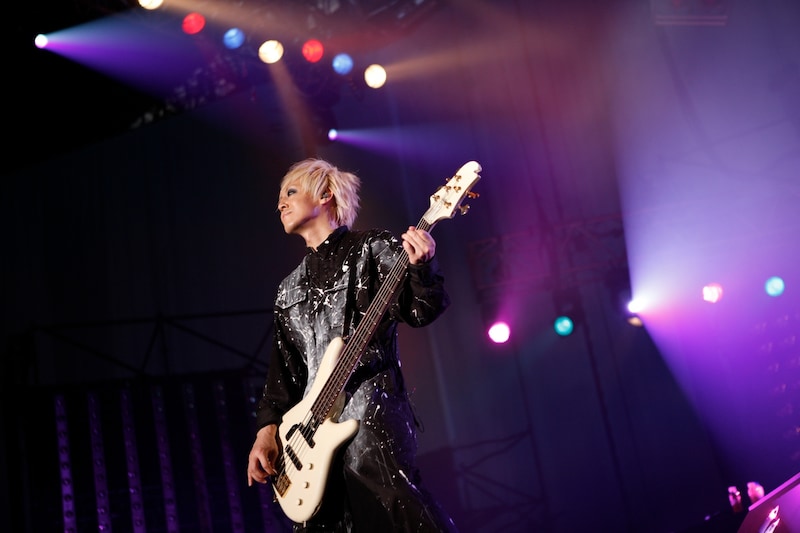 YUKKE（B）（撮影：三吉ツカサ［showcase］）