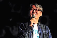 司会を務める嶺脇育夫タワーレコード代表取締役（写真は昨年6月の「T-Palette Records 1st. Anniversary Live」より）。