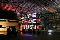 「133 Skipless BPM」ビデオクリップ撮影中のワンシーン。