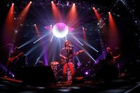 「Ground of HUMANIA」幕張メッセイベントホール公演の模様。（PHOTO BY Kamiiisaka Hajime）