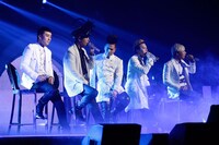 写真は6月17日公演の模様。