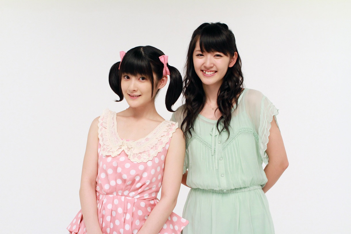 嗣永桃子と鈴木愛理。