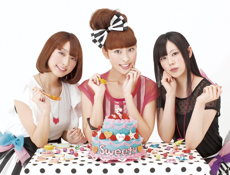 Sweetyの3人は声優としても「戦国コレクション」に出演中。