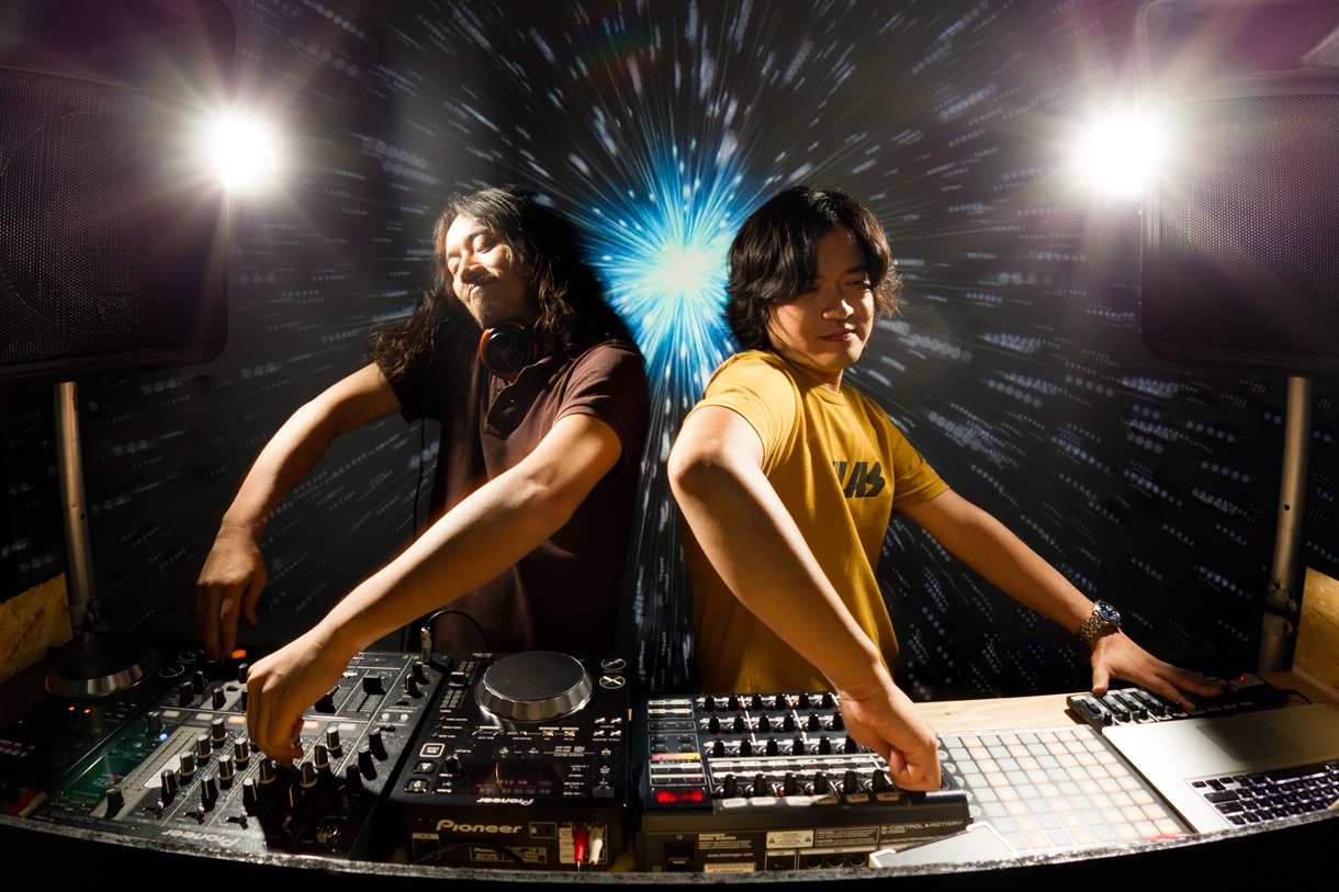 DJ YOGURT & KOYAS