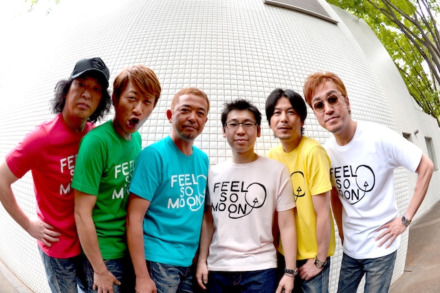 ユニコーンの5人と小山宙哉。