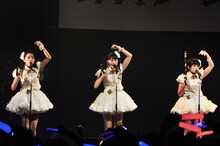 田村芽実、中西香菜、竹内朱莉（写真左から）