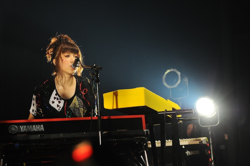 ユコ・カティ（Key, Vo）（撮影：MASANORI NARUSE）