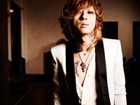 清春の新アーティスト写真。