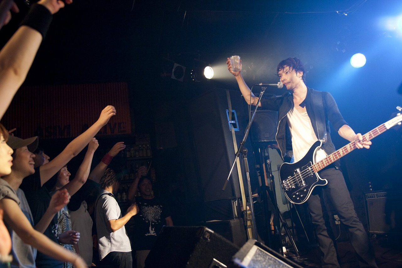 赤塚ヤスシ（B）(c) shimbo yuki