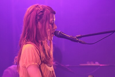 6月29日に行われた「NIKIIE LIVE TOUR 2012 "hachimitsu"」ツアーファイナルの模様。