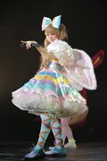 「ぱみゅぱみゅレボリューションツアー」最終公演の様子。（photo by hajime kamiiisaka）