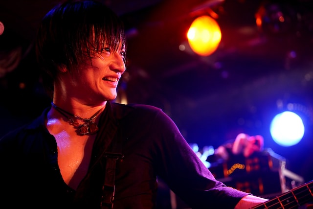 DEN（B）（撮影：平沼久奈）