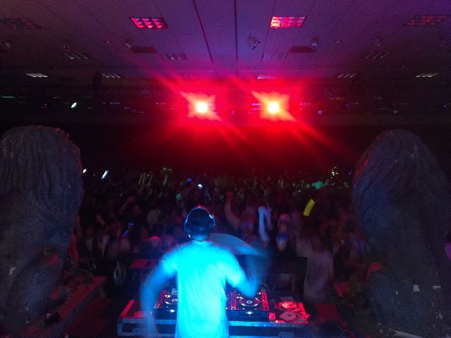 「AXDance」の様子。