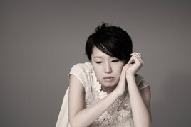 笹川美和、復帰作「愚かな願い」PVで“人魚姫”に