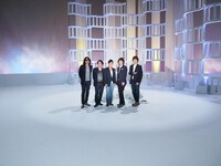 ゴスペラーズ「It's Alright ～君といるだけで～」収録時のオフショット。