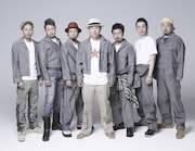 写真はET-KING。左から3人目がTENN。