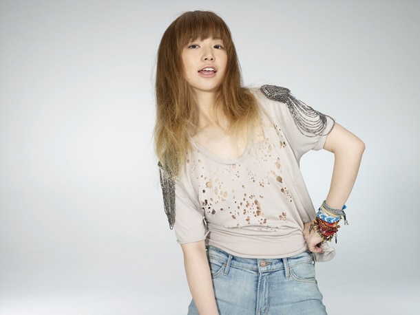 YUKIの新たなアーティスト写真。