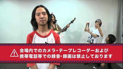 Dr.DOWNERは「NANO-MUGEN動画」でフェス参加の注意事項を説明するなど、さまざまな役割を担っている。