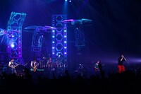 写真は7月8日のライブの模様。