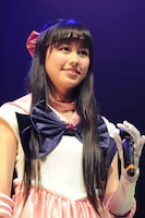 セーラーマーズに扮した佐々木彩夏。