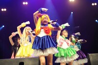 「JAPAN EXPO 2012」でのライブの様子。