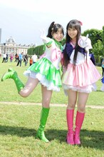 エッフェル塔を訪れたももいろクローバーZ。