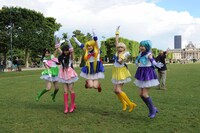 エッフェル塔を訪れたももいろクローバーZ。