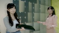 写真は「HP Ultrabook Campaign feat. AKB48」のCM「HP デカ薄ウルトラ編」のワンシーン。