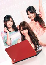 「HP Ultrabook Campaign feat. AKB48」のキャラクターに選ばれた大場美奈、永尾まりや、入山杏奈。