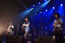 Hemenway×浦沢直樹コラボライブの様子。