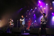 Hemenway×浦沢直樹コラボライブの様子。