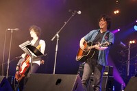 Hemenway×浦沢直樹コラボライブの様子。