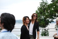 写真は南三陸町でのTERUとTAKURO。