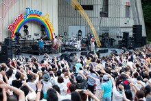7月15日に開催されたEGO-WRAPPIN'日比谷野外大音楽堂ワンマンライブの様子。（Photo by 仁礼博）