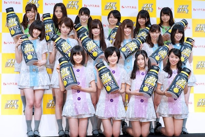 写真は乃木坂46「走れ！Bicycle」選抜メンバー。