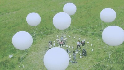 写真はビデオクリップの1シーン。