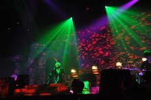 全国ツアー「Acid Black Cherry TOUR『２０１２』」日本武道館公演の様子。