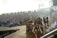 「AKB48全国ツアー2012『野中美郷、動く。～47都道府県で会いましょう～』」沖縄公演の様子。 (C)AKS