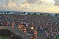 「AKB48全国ツアー2012『野中美郷、動く。～47都道府県で会いましょう～』」沖縄公演の様子。 (C)AKS