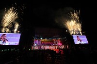 「AKB48全国ツアー2012『野中美郷、動く。～47都道府県で会いましょう～』」沖縄公演の様子。 (C)AKS