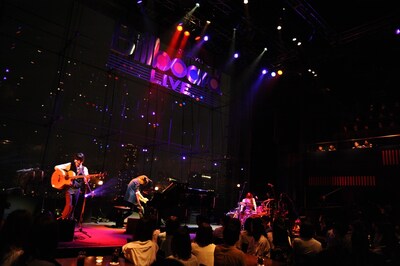 7月22日に行われたWEAVER出演の「MTV Unplugged」収録ライブの様子。