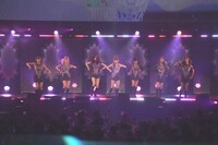 「T-ARA JAPAN TOUR 2012 ～Jewelry box～」日本武道館公演の様子。
