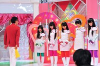 小木に怒られるUFI。(c)テレビ東京