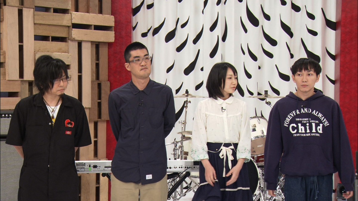 「新発見アートバラエティ『アーホ！』」のワンシーン。