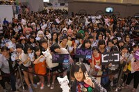 香港の“ピコーツ”との記念撮影。