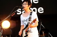 「QURULI FREE LIVE at YOYOGI 2012～everybody feels the same～」の模様。